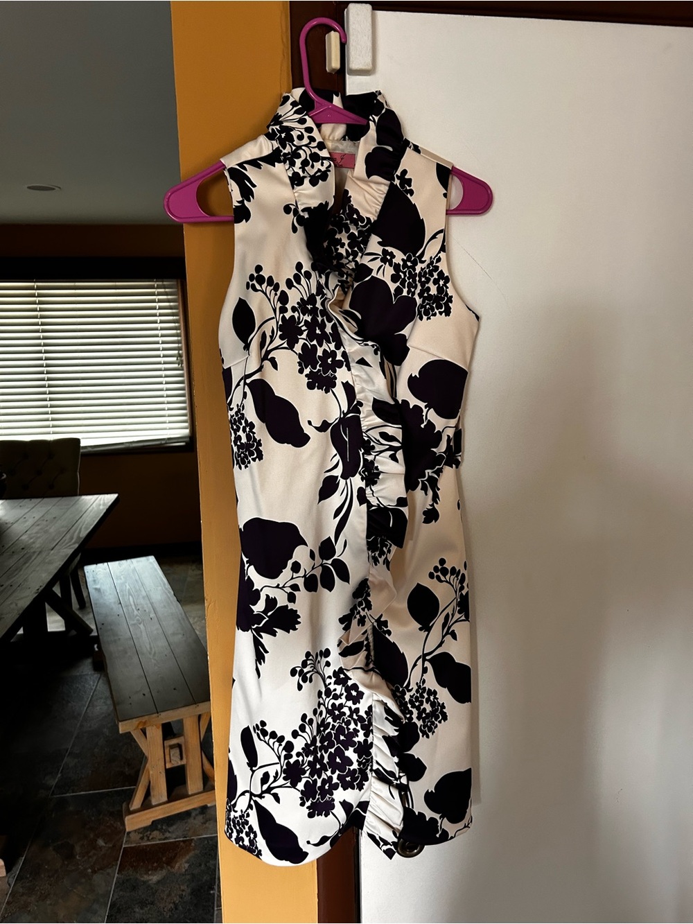 Eliza J Purple & White Floral A-Line Dress V-Neck Fit & Flare Dress Size 4